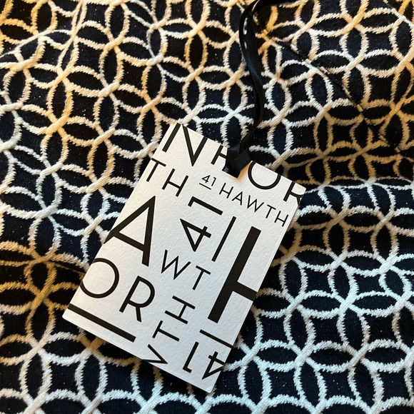 41 Hawthorn Elegant Black and White Patterned Pencil Skirt Size Small - Picture 5 of 9